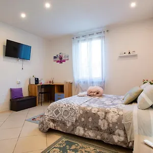 Bed & Breakfast Le Rose Di Gori Cristina
