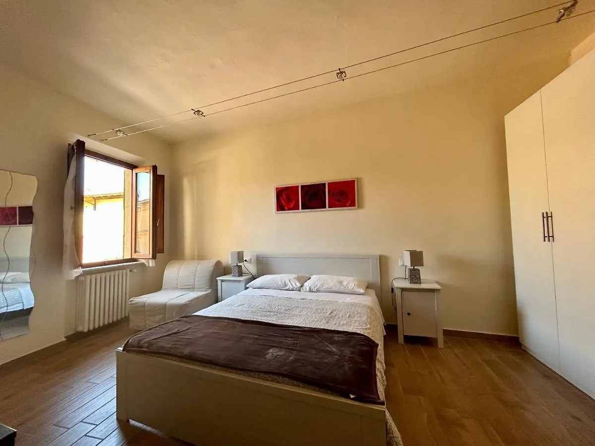 Apartment Nel Centro Della Citta Pistoia Guest house